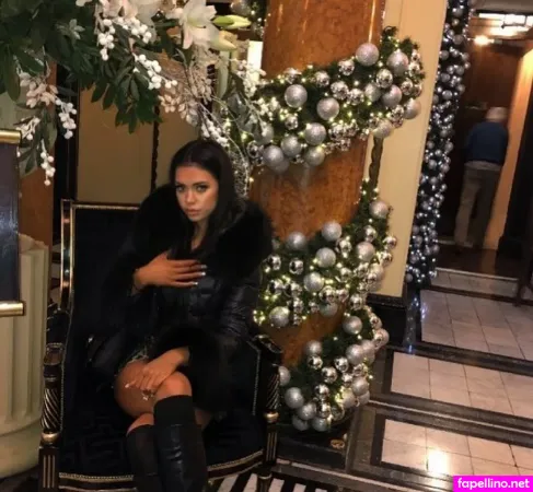 Hollyasminee OnlyFans Thumbnail #hSVOJDvrez