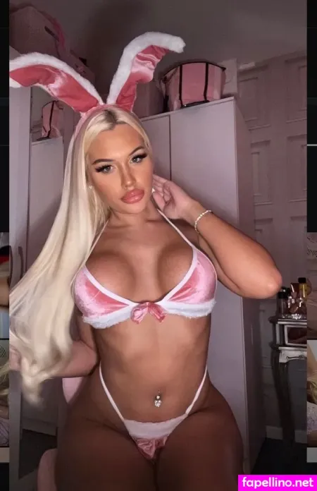 Hollyauroraxox OnlyFans Thumbnail #lX0n9KpiWC