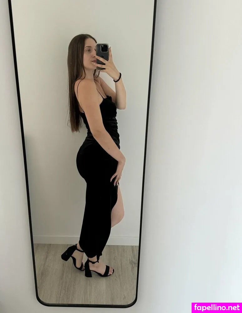 Holly, anyajulu_suwo41, hollybay_paid Nude Leaked OnlyFans Photo #kXzNOohwc1