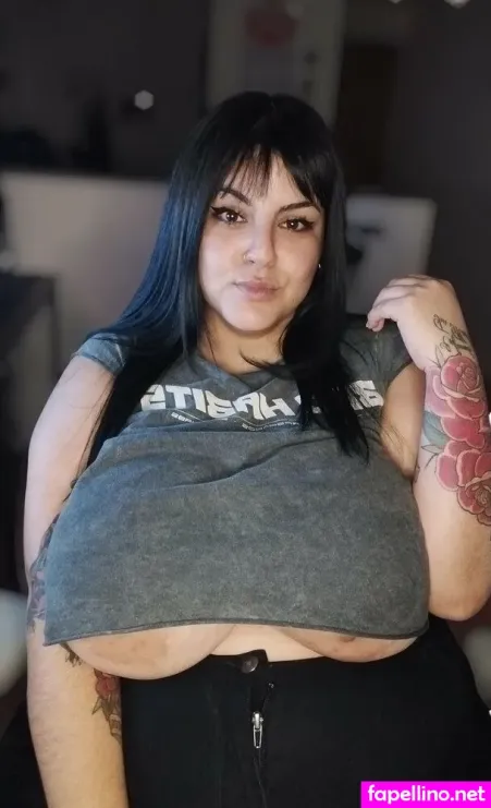 Hollyboobs69 OnlyFans Thumbnail #KCqviB943e