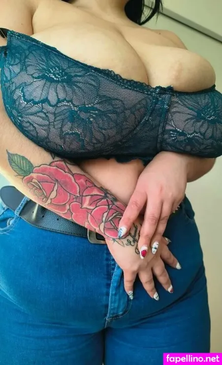 Hollyboobs69 OnlyFans Thumbnail #t1axrmDWSY