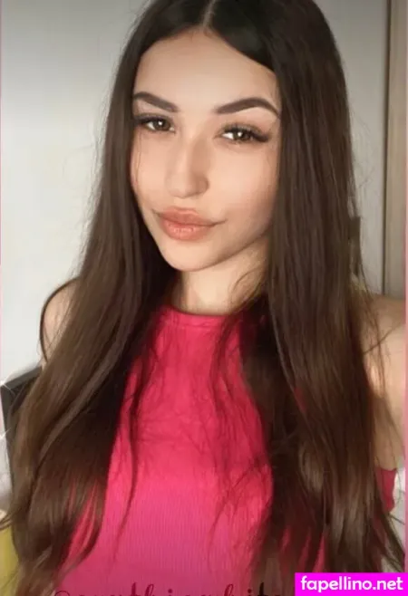 Hollyclue 1 OnlyFans Thumbnail #j8YH2c6YRn