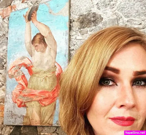 Hollydollyburlesque OnlyFans Thumbnail #oSU2nsFX6k