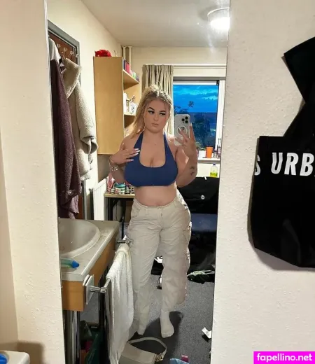 Hollyevansx OnlyFans Thumbnail #BVgyJLd31V