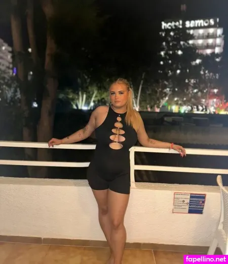 Hollyevansx OnlyFans Thumbnail #SNwQYmVOwT