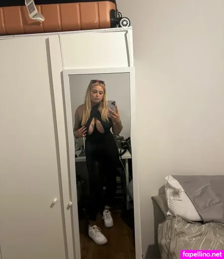 Hollyevansx Main Profile Photo