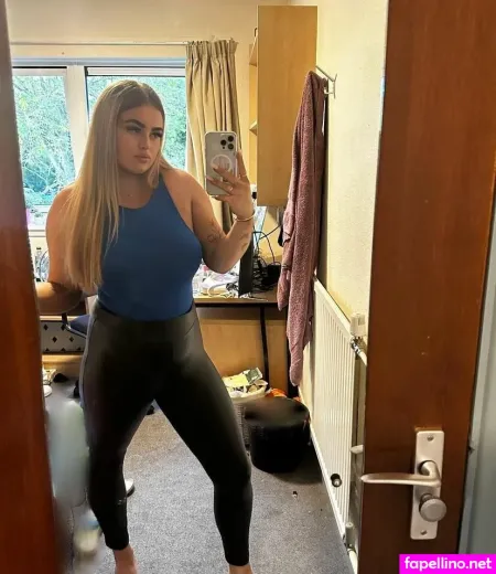 Hollyevansx OnlyFans Thumbnail #ic1dr0LrCM