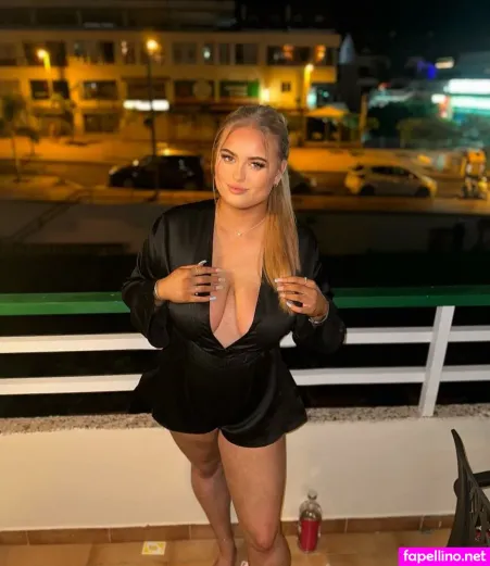 Hollyevansx OnlyFans Thumbnail #seNn8tbQqf