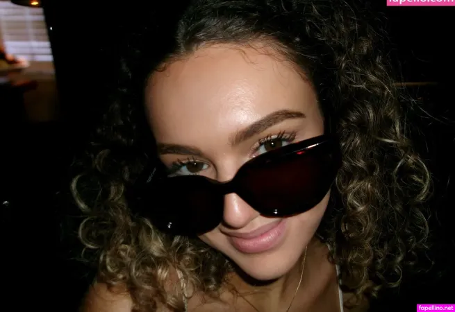 Hollyfever OnlyFans Thumbnail #qOWz1O4Lxv