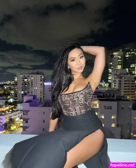 Hollyfox18 OnlyFans Thumbnail #b0k7E2MswK