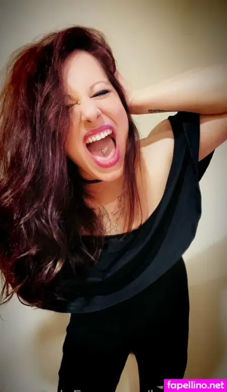 Hollyfree OnlyFans Thumbnail #UT1meB09AG