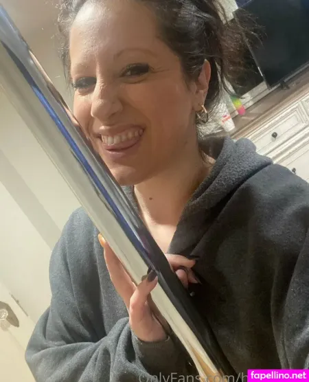 Hollyfree OnlyFans Thumbnail #zPyBZKtX0p