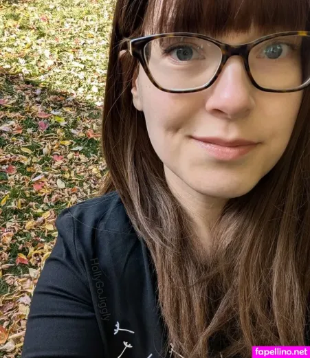 Hollygojiggly 1 OnlyFans Thumbnail #XFPmeNc2My