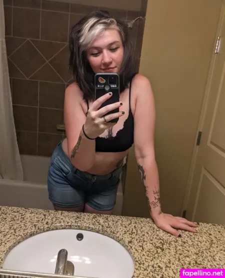 Hollygraileonline OnlyFans Thumbnail #Pzz4PPxhb6