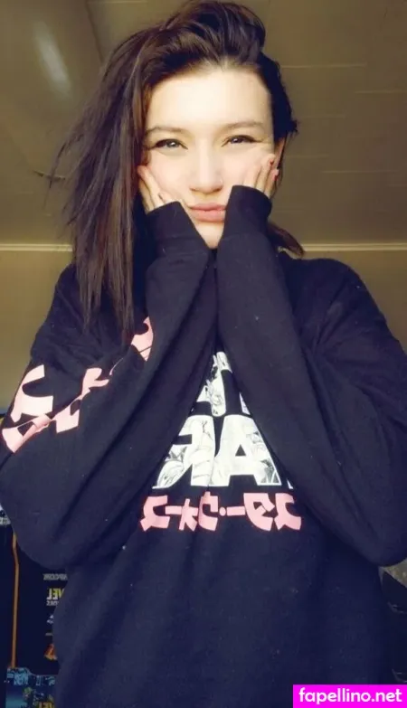 Hollygraileonline OnlyFans Thumbnail #QVTWWUGOX5