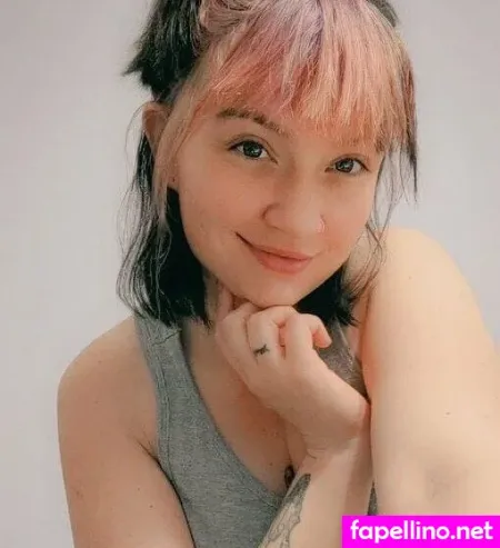 Hollygraileonline OnlyFans Thumbnail #R63R6JORA5