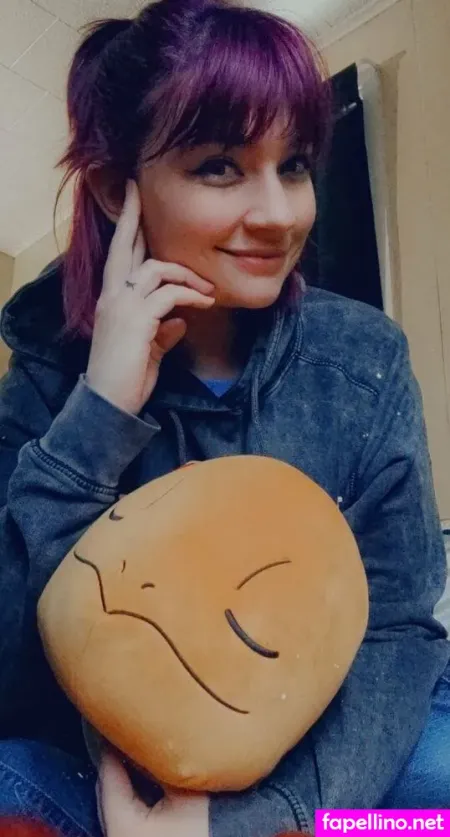 Hollygraileonline OnlyFans Thumbnail #cAJPinqaVt