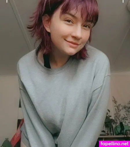 Hollygraileonline OnlyFans Thumbnail #irTQjyNRe2