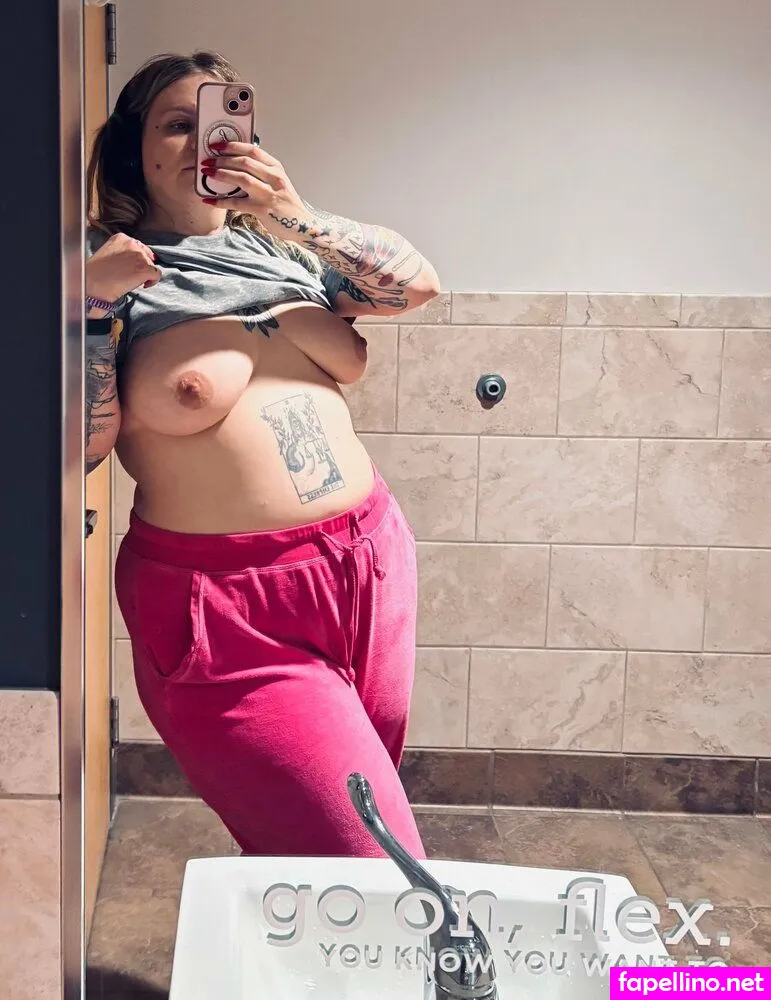 hollyhardwood, hollyhardwoodx Nude Leaked OnlyFans Photo #6lGv4echqb