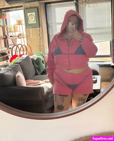 Hollyhardwood OnlyFans Thumbnail #ADAh7pJbWp