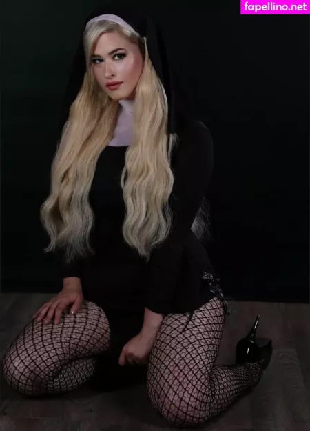 Hollyhawthorne OnlyFans Thumbnail #inK71MM4YK