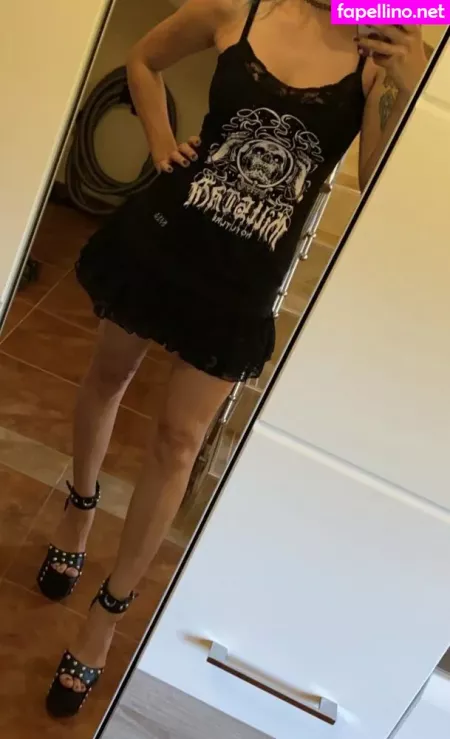 Hollyhellfree OnlyFans Thumbnail #FbyoRlOy2D