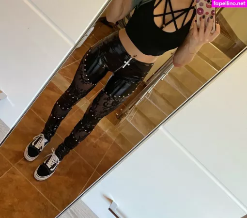 Hollyhellfree OnlyFans Thumbnail #WVROkONajq