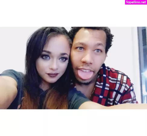 Hollyhendrix OnlyFans Thumbnail #H9sn5CIrrL