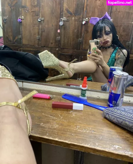 Hollyhendrix OnlyFans Thumbnail #bNnrphym94