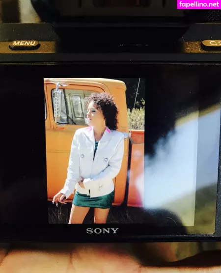 Hollyhendrix OnlyFans Thumbnail #kLx7dvNEoz