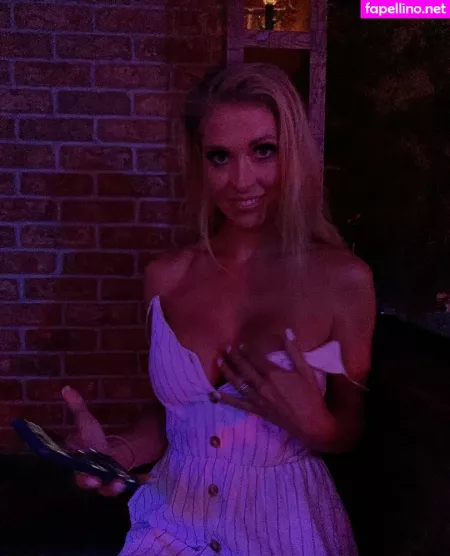 Hollyhotwife OnlyFans Thumbnail #FpZSH091PU