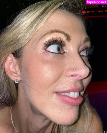Hollyhotwifevip OnlyFans Thumbnail #Lw4Xa95FYG