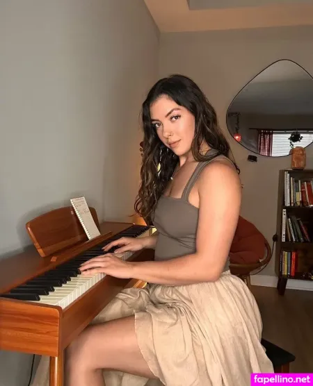Hollyhunt 1 OnlyFans Thumbnail #NIPE0v3izA