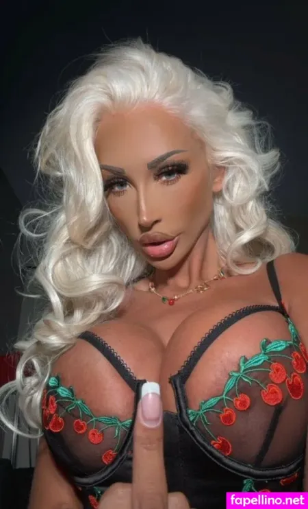 Hollyjaydeacon Main Profile Photo