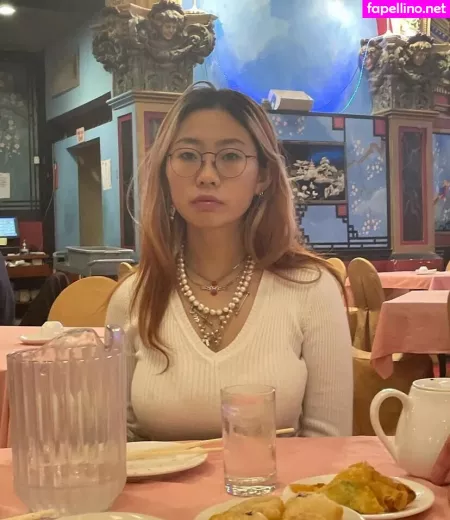 Hollyliangg OnlyFans Thumbnail #0efN9nFPUx