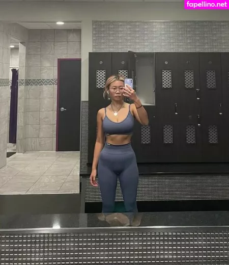 Hollyliangg OnlyFans Thumbnail #1y2i9hp1sC