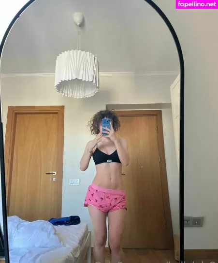 Hollyloly2 OnlyFans Thumbnail #tFye1GG7x5