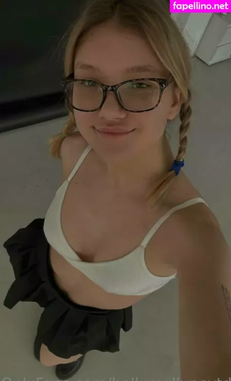 Hollymollynextdoor OnlyFans Thumbnail #LaHP25APAr