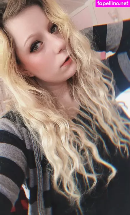 Hollynicolebtch OnlyFans Thumbnail #SWWLgLYc5s