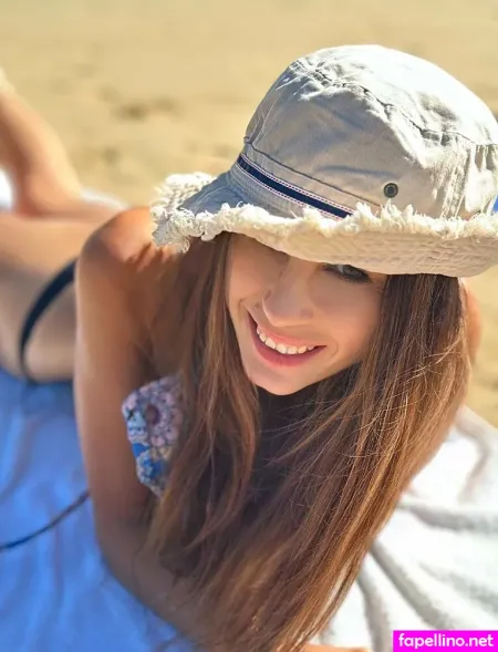 Hollyraefree OnlyFans Thumbnail #vna6CNnI5h