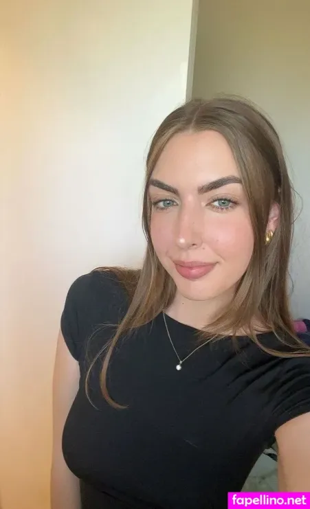 Hollystorm OnlyFans Thumbnail #RsZ3MPRsIh