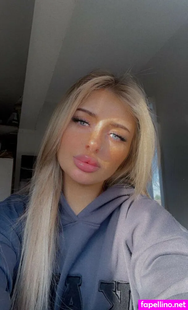 hollyyy.ox, hollyyyy_xoxo, hollz124_x Nude Leaked OnlyFans Photo #JOui0waBZb