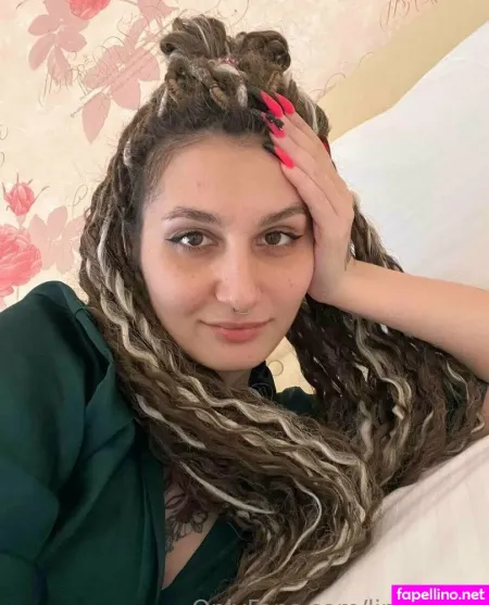 Holy Would OnlyFans Thumbnail #DplWR0UD3Z