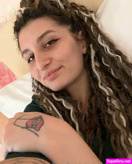 Holy Would OnlyFans Thumbnail #moxwC6EZ5x