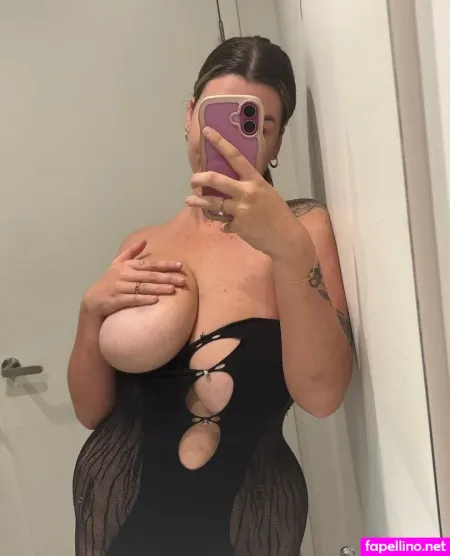 Holybribri OnlyFans Thumbnail #Kgr0DWNajL