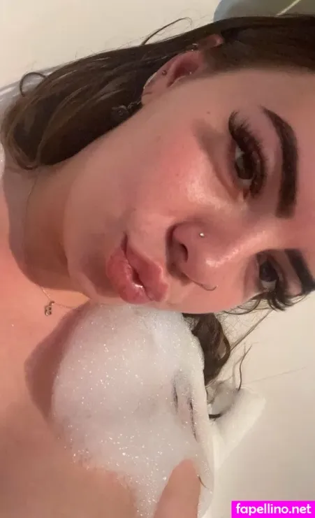 Holybribri OnlyFans Thumbnail #wLrIXpZJJM