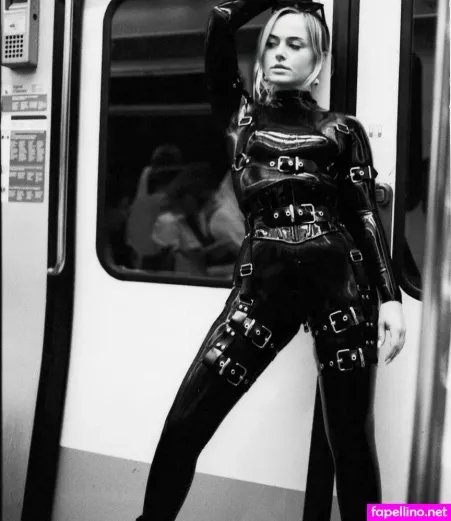 Holytrinity6 OnlyFans Thumbnail #i2bmQ5J5vO