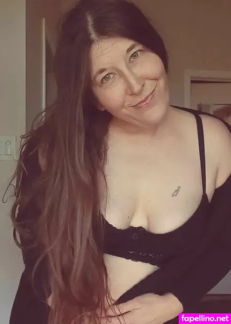 Homeschoolannie OnlyFans Thumbnail #hZlLsXBqEa