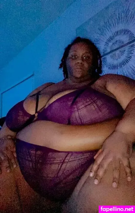 Honeecocoakisses OnlyFans Thumbnail #4rphM1qTPO