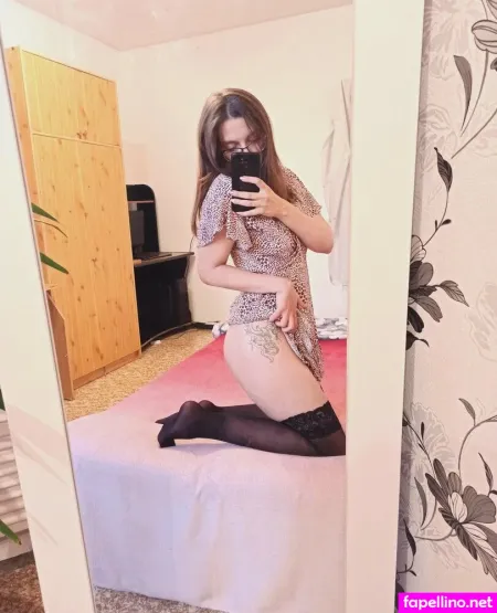 Honey 69 OnlyFans Thumbnail #U0zIDllXyI